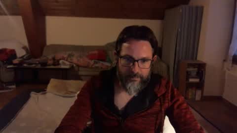 Snapshot of supersquirrel81 chatting on 10/09/25, 05:11 supersquirrel81 online show from 10/09/25, 05:11