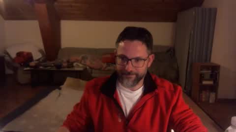 Snapshot of supersquirrel81 chatting on 11/09/25, 06:39 supersquirrel81 online show from 11/09/25, 06:39