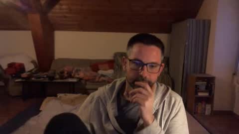 supersquirrel81 online show from 11/23/25, 06:35