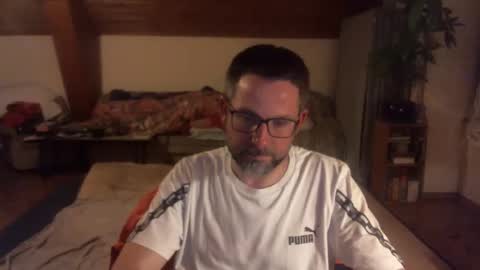 supersquirrel81 online show from 12/16/25, 06:46