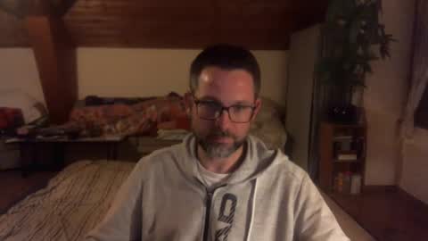 supersquirrel81 online show from 12/20/25, 04:36