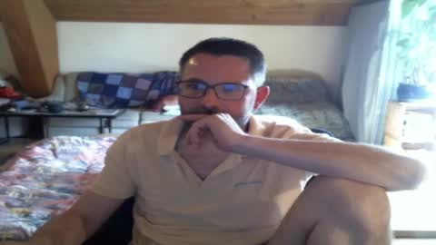 Snapshot of supersquirrel81 chatting on 05/02/26, 01:16 supersquirrel81 online show from 05/02/26, 01:16