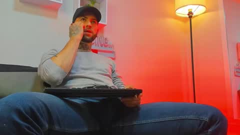 supreme_alpha_ online show from 11/16/25, 03:23