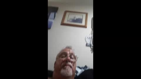 Snapshot of surfdude777888 chatting on 05/31/26, 04:42 surfdude777888 online show from 05/31/26, 04:42