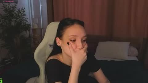Annie online show from 06/02/26, 01:29
