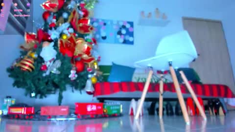 susan_parker01 online show from 11/04/25, 12:48