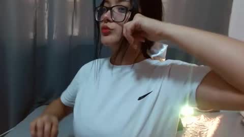 Snapshot of susana_hank chatting on 01/06/25, 05:27 susana online show from 01/06/25, 05:27