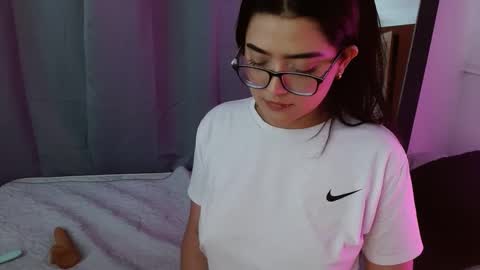 Snapshot of susana_hank chatting on 01/14/25, 12:00 susana online show from 01/14/25, 12:00
