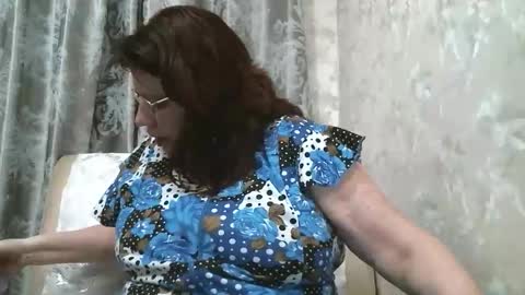 SusanaAhSun online show from 09/17/25, 11:01