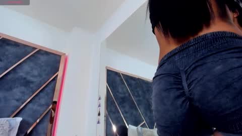 susanahenao online show from 11/07/25, 06:41