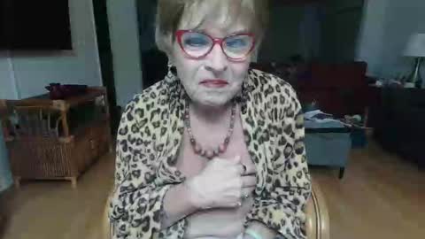 sexualsusan online show from 12/14/25, 10:47