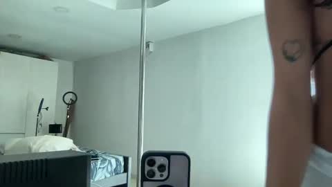 susan online show from 01/11/25, 04:03