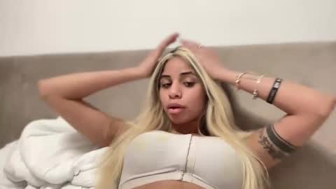 Snapshot of susandolls_ chatting on 02/17/26, 04:20 susan online show from 02/17/26, 04:20