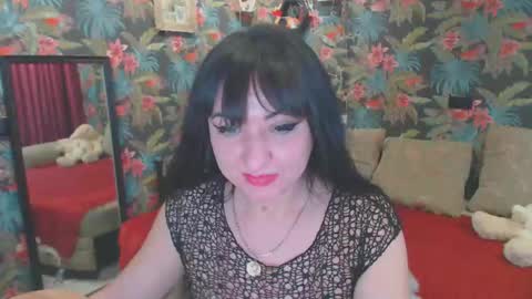 Snapshot of susanlanice chatting on 12/03/24, 12:49 SusanLaNice online show from 12/03/24, 12:49