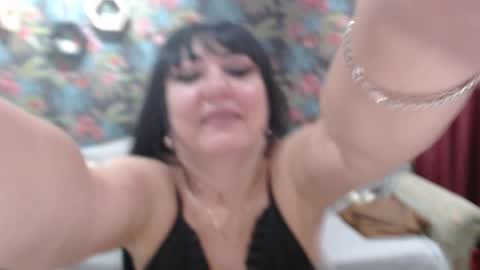 Snapshot of susanlanice chatting on 10/04/25, 10:02 SusanLaNice online show from 10/04/25, 10:02