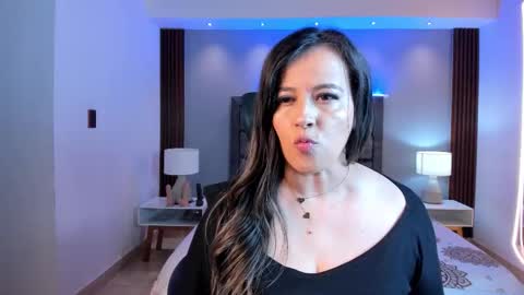 Susan  Everyday From 0530 to 1430 Col Time online show from 12/04/25, 10:57