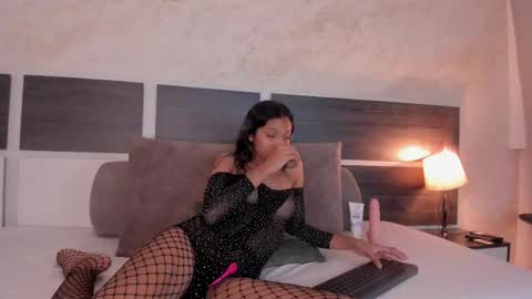 Snapshot of susanna_cute chatting on 10/03/25, 12:35 susanna_cute online show from 10/03/25, 12:35
