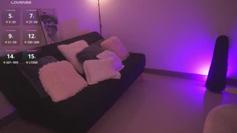  Sus Moore  online show from 02/19/26, 07:21