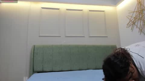 Snapshot of susannewolf_ chatting on 10/03/25, 12:13 Amelia online show from 10/03/25, 12:13