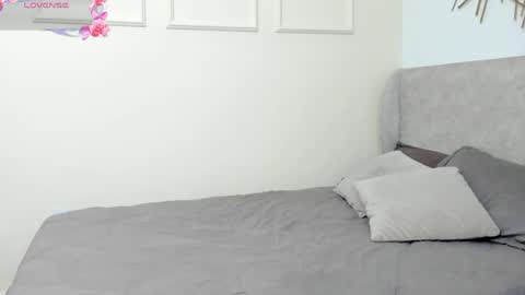 Amelia  online show from 04/07/26, 01:33