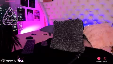 Val Help me get to 100 thumbs up online show from 12/01/25, 06:02