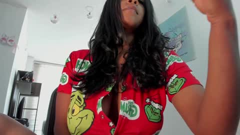 Andrea - Migue online show from 12/18/24, 04:17