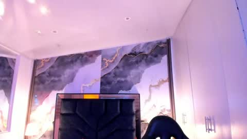 Snapshot of susanvilla chatting on 06/11/26, 12:32 susanvilla online show from 06/11/26, 12:32