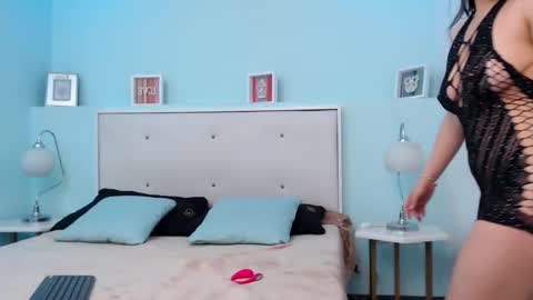 susanwilliams_ online show from 11/19/25, 11:10