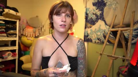 Snapshot of sushifox chatting on 11/07/25, 07:58 online show from 11/07/25, 07:58