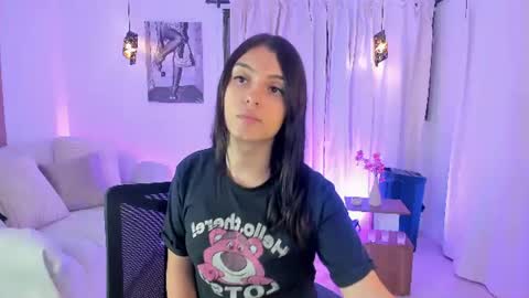 Snapshot of susi_doll1 chatting on 06/16/26, 02:09 susi_doll1 online show from 06/16/26, 02:09