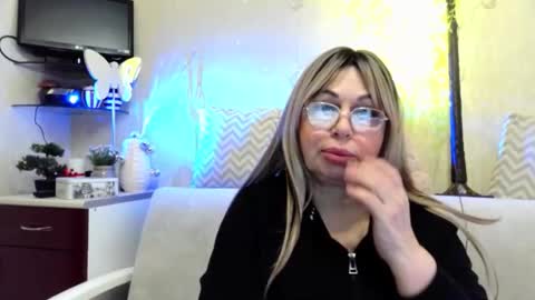 SusiexNoreen online show from 04/14/26, 01:22