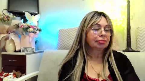 SusiexNoreen online show from 04/24/26, 01:41