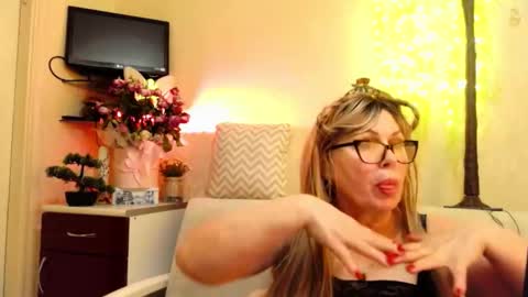 SusiexNoreen online show from 05/23/26, 02:10