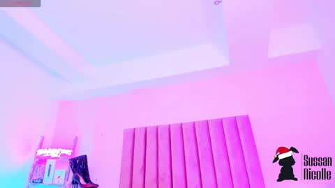 Snapshot of sussan_nicolle1 chatting on 12/16/24, 01:00 Sussan Nicole online show from 12/16/24, 01:00