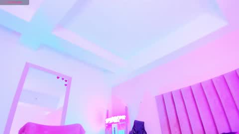 Snapshot of sussan_nicolle1 chatting on 01/20/25, 04:12 Sussan Nicole online show from 01/20/25, 04:12