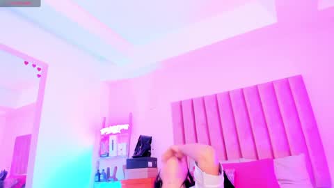 Snapshot of sussan_nicolle1 chatting on 02/06/25, 03:20 Sussan Nicole online show from 02/06/25, 03:20