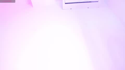 Snapshot of sussan_nicolle1 chatting on 02/18/25, 12:17 Sussan Nicole online show from 02/18/25, 12:17