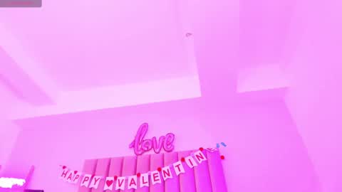 Snapshot of sussan_nicolle1 chatting on 02/25/25, 03:16 Sussan Nicole online show from 02/25/25, 03:16