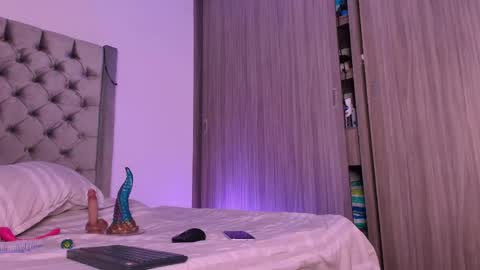 Andrea online show from 04/21/26, 01:42