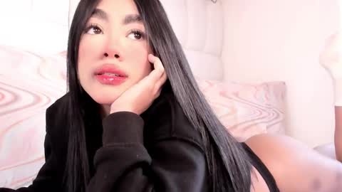 Sussie Tompsom online show from 03/07/26, 01:08