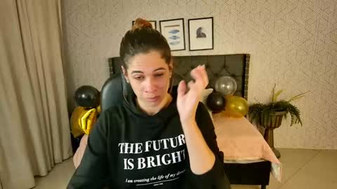   online show from 12/22/24, 12:27