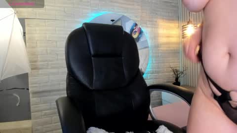   online show from 05/11/26, 04:04