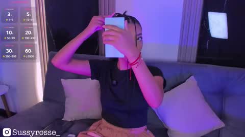 Snapshot of sussy_rosse_2 chatting on 10/19/25, 12:22 Susana online show from 10/19/25, 12:22