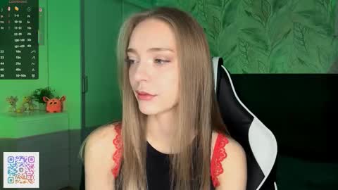 Jessica online show from 11/24/25, 05:23