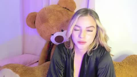 suzan__cooper2 online show from 02/16/25, 04:31