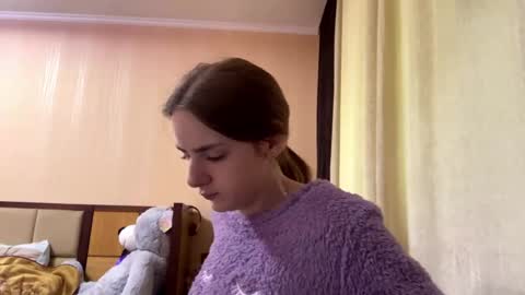 Snapshot of suzannetigerino chatting on 05/16/26, 07:27 Emila online show from 05/16/26, 07:27