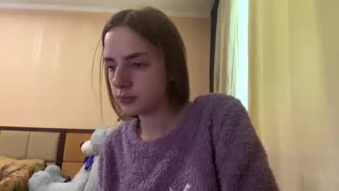 Snapshot of suzannetigerino chatting on 05/24/26, 06:29 Emila online show from 05/24/26, 06:29