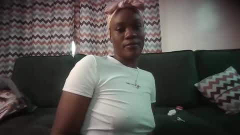 Wildpeachy online show from 11/04/25, 10:47