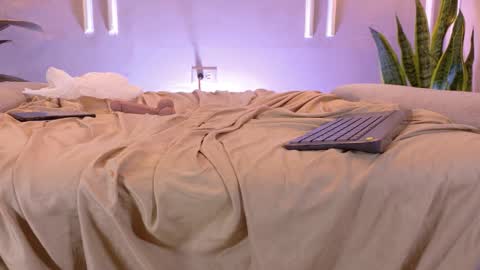 Suzy online show from 03/27/26, 12:05