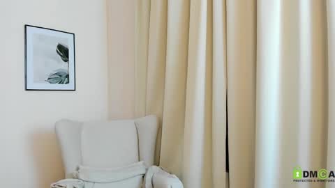 Suzy  next stream  Thursday Friday Saturday online show from 12/22/24, 01:45